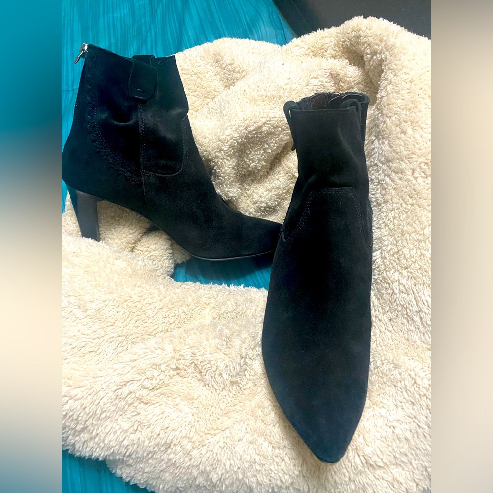 Womens Booties